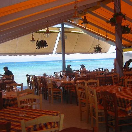 Hotel Avra Aegina Екстериор снимка