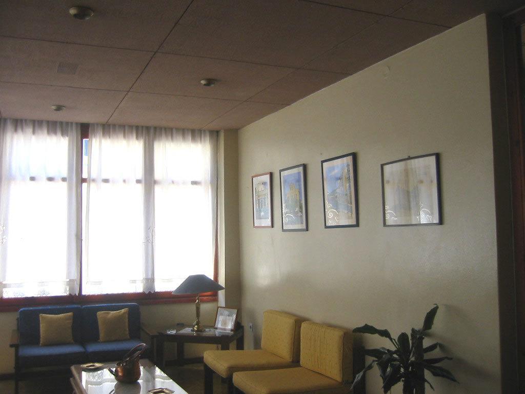 Hotel Avra Aegina Екстериор снимка